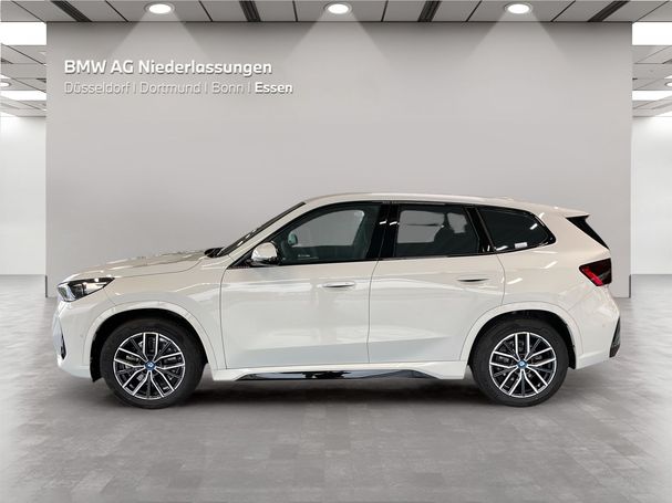 BMW iX1 xDrive30 M Sport 225 kW image number 3