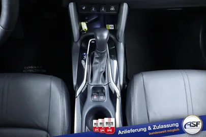 Car image 32
