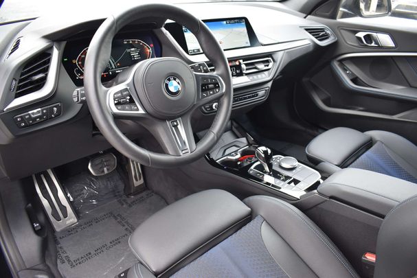 BMW 118i M Sport 103 kW image number 8