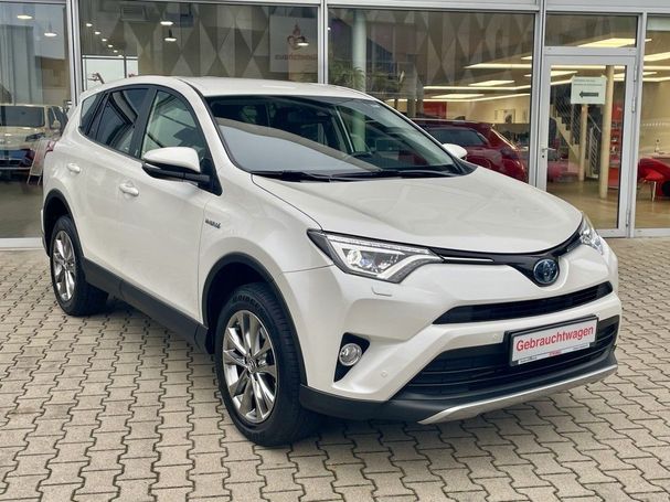 Toyota RAV 4 2.5 Hybrid Team Deutschland 145 kW image number 3