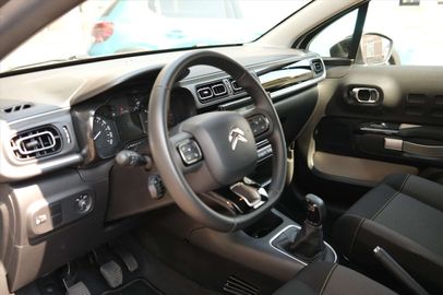 Car image 21