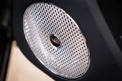 Car image 28