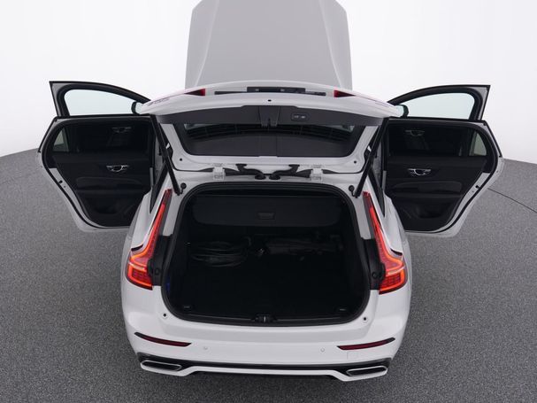 Volvo V60 T6 R Design AWD Recharge 251 kW image number 15