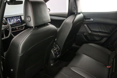 Car image 37