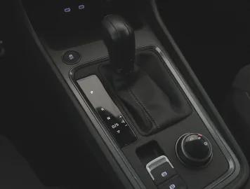 Car image 27