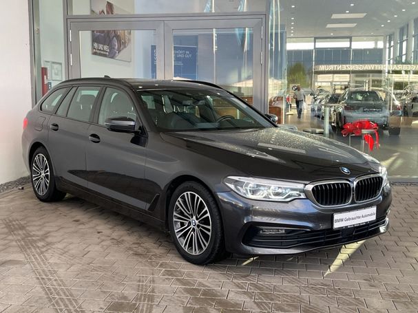 BMW 530d Touring xDrive Sport Line 195 kW image number 2