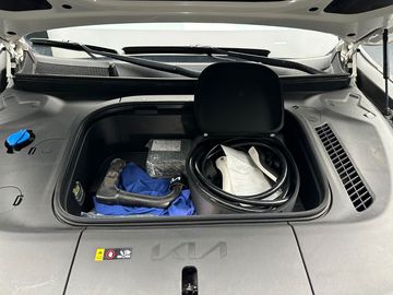 Car image 43