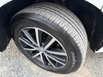 Car image 49