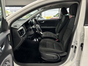 Car image 16