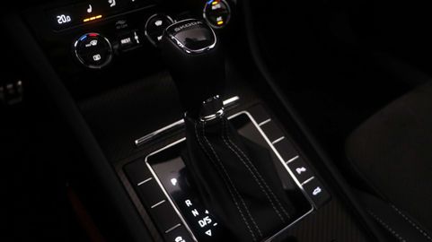 Car image 36