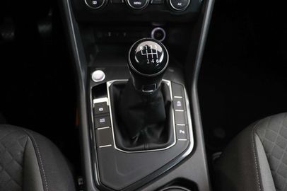 Car image 26