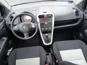 Car image 6