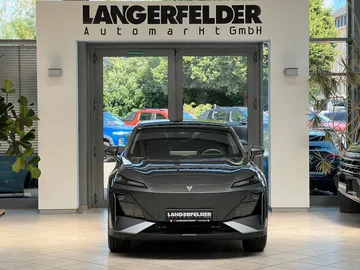 Car image 24