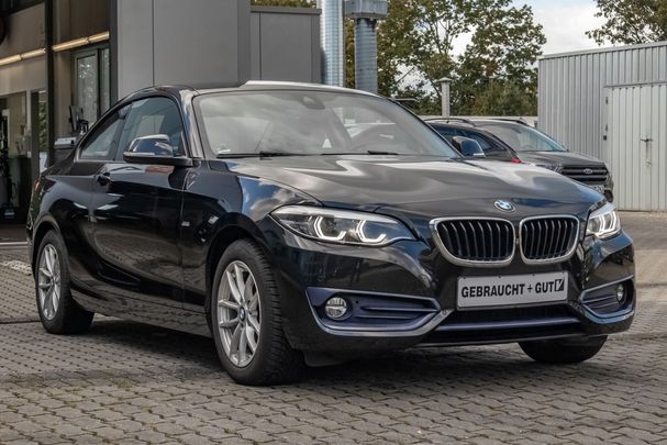 BMW 220i Sport Line 135 kW image number 6