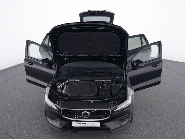 Volvo V60 Cross Country AWD B4 145 kW image number 23