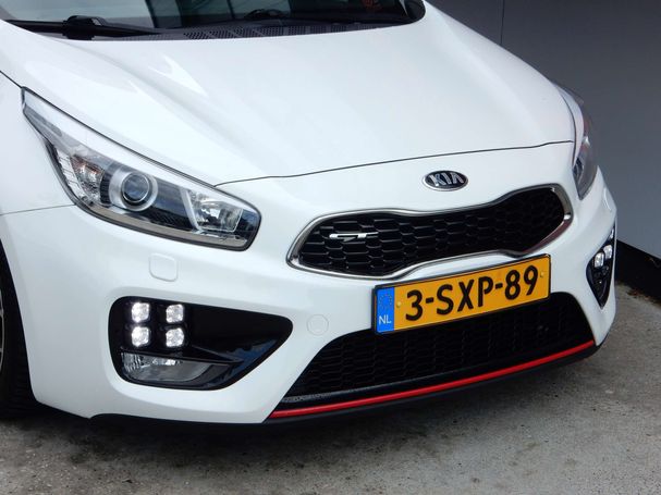 Kia Ceed GT 1.6 T-GDi 150 kW image number 5