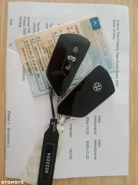 Car image 40