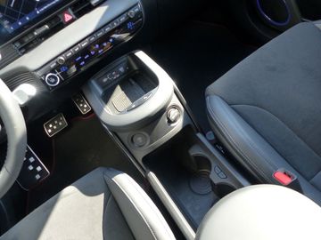 Car image 23