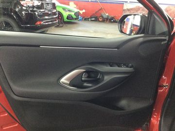 Car image 12