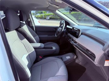 Car image 30