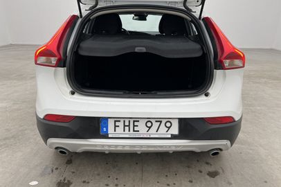 Car image 26