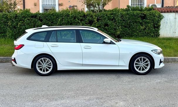 BMW 318d Touring Advantage 110 kW image number 7