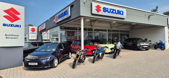 Car image 14