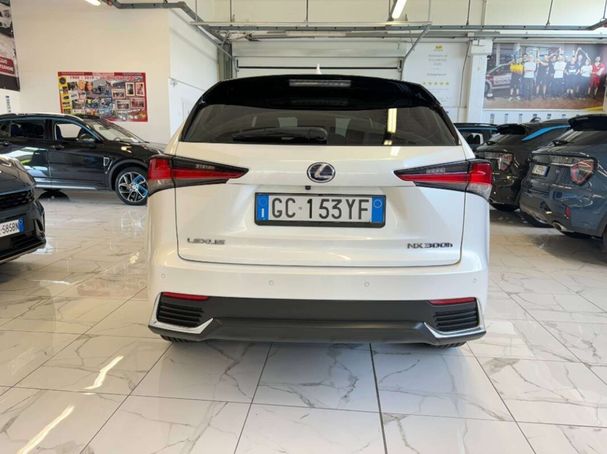 Lexus NX 300 h 145 kW image number 4