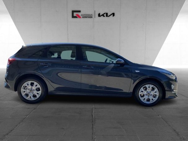 Kia Ceed Vision 88 kW image number 2