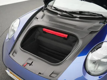 Car image 37