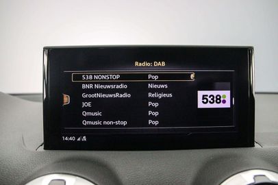 Car image 26