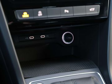 Car image 41