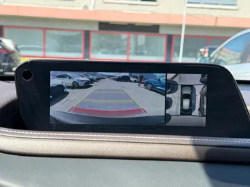Car image 28