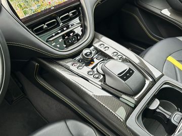 Car image 36