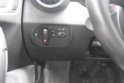 Car image 36