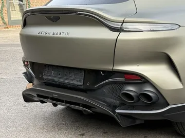 Car image 30