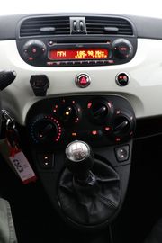 Car image 32