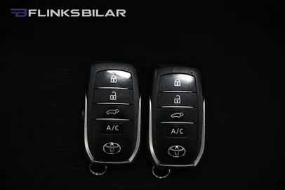 Car image 36