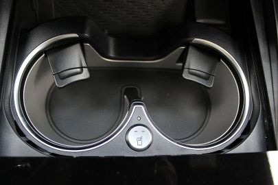 Car image 38