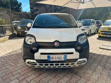 Car image 3