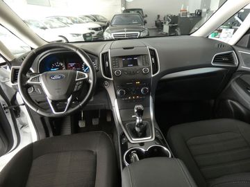 Car image 21