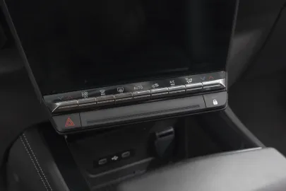 Car image 50