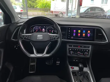 Car image 37