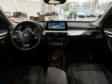 Car image 37