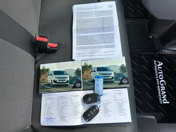 Car image 29