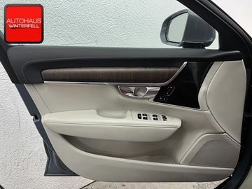 Car image 35