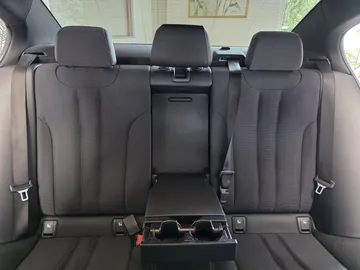 Car image 27