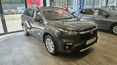 Car image 2