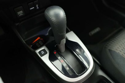 Car image 28