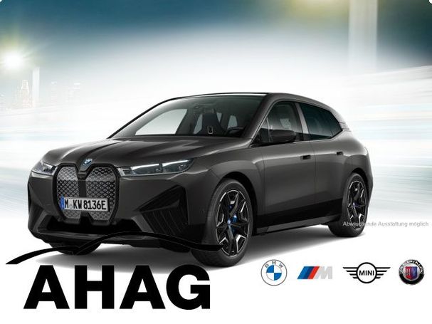 BMW iX xDrive50 385 kW image number 1